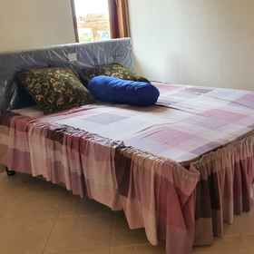 Bedroom 1 OYO 90043 Vila Afanda Syariah, Mojoanyar Villas