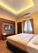 BEDROOM Lucky Guest House Wahid Hasyim 