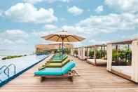 Swimming Pool Mamaka by Ovolo