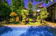 Swimming Pool 5 Villa Bougenville 