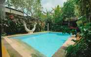 Kolam Renang 6 Villa Bougenville 