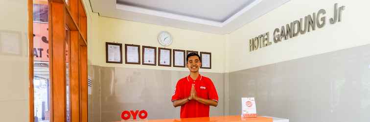 Lobby OYO 90034 Hotel Gandung Yunior