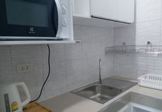Bedroom 7 DD Garden Apartment 2