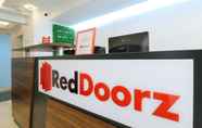 Lobby 6 RedDoorz Plus @ San Marcelino Malate