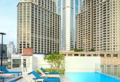 Swimming Pool 4 The Quarter Ploenchit by UHG