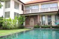 Swimming Pool Pondok Tulasi Semaya House