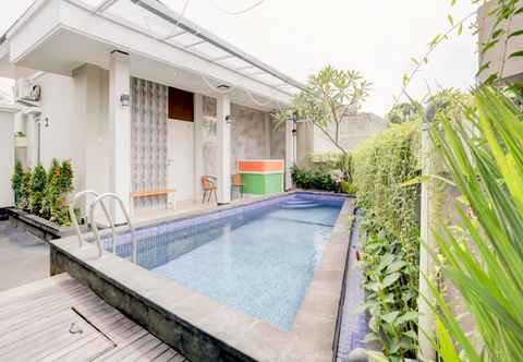 Swimming Pool OYO 90057 Riverside Bali Villas