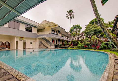 Swimming Pool OYO Life 90071 Paralayang View