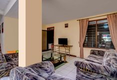 Lobby 5 OYO Living 3917 Kost Putri Siwalankerto