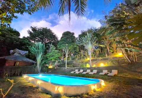 Swimming Pool Banyan Bay Villas