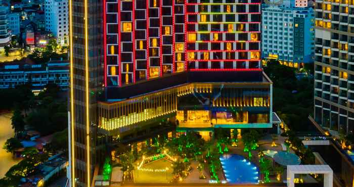 Exterior Muong Thanh Luxury Ha Long Centre Hotel