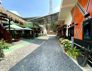 Lobi 2 Eltsania Exclusive Syariah Homestay