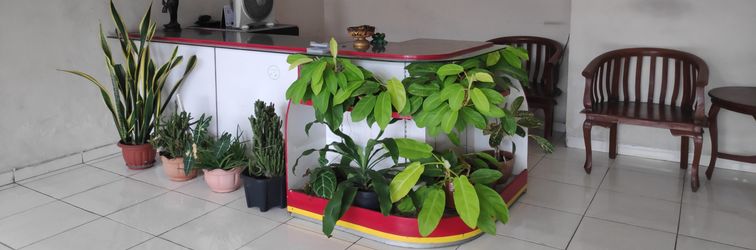 Lobby OYO 90096 Hotel Tiana