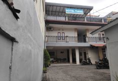 Exterior 4 OYO 90096 Hotel Tiana