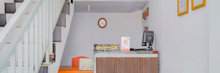 Lobi OYO 90086 Pondok Tasyiq Guest House Syariah