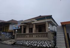 外觀 2 OYO 90097 Homestay Sinta Ndani Putri