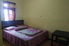 臥室 OYO 90097 Homestay Sinta Ndani Putri