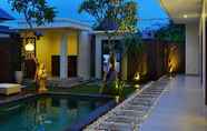 Hồ bơi 6 Puri Warung Villa & Guest house