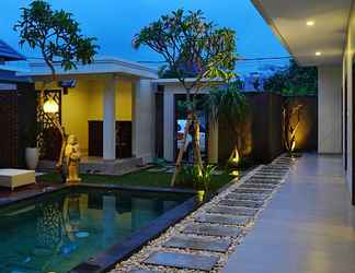 Bên ngoài 2 Puri Warung Villa & Guest house
