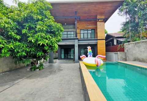 ภายนอกอาคาร Lan House Pool Villa