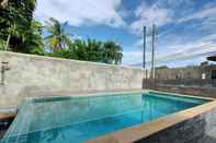 Kolam Renang Lan House Pool Villa