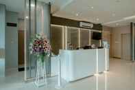 Lobi Front One Hotel Gresik