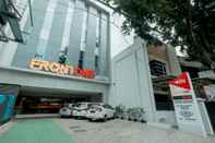 Bangunan Front One Hotel Gresik