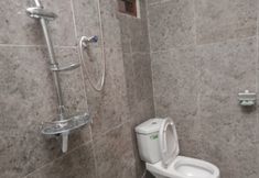 客室内バスルーム 3 Thalia Homestay