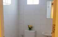 In-room Bathroom 6 Sena House Lamlukka Klong2