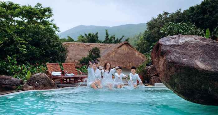 Swimming Pool Long Hill Bai Xep Resort & Spa