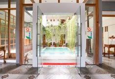 Exterior 5 Blok O International Guest House