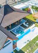 VIEW_ATTRACTIONS Villa Opaline