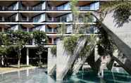 Kolam Renang 5 Livist Resort