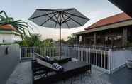 Kolam Renang 5 D'meten Guest House