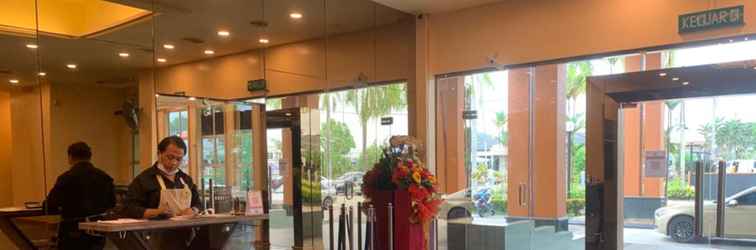 Lobby Super OYO Capital O 90146 Alh Continental Resort