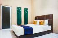 Kamar Tidur SPOT ON 90146 Sugianto Guesthouse Syariah