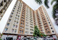 Bangunan 3 OYO Flagship 90087 Apartment Menara Rungkut 2