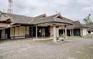 Exterior 4 OYO 90127 Hotel Mataram Cianjur