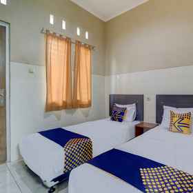 Bedroom1OYO Life 90159 Puri Asoka Guest House,Desa Wisata Boromiri Kelurahan飯店