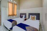 Kamar Tidur OYO Life 90159 Puri Asoka Guest House