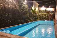 Swimming Pool Lereng Bromo Hotel