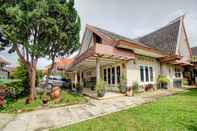 Luar Bangunan OYO 90138 Dear Darlin Villa - Family Stay