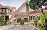 Luar Bangunan 3 OYO 90138 Dear Darlin Villa - Family Stay