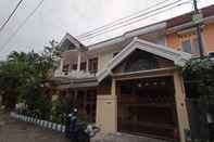 ภายนอกอาคาร SPOT ON 90160 Pepita Guest House