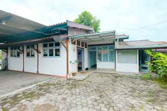 Bên ngoài 4 Sidobali BnB