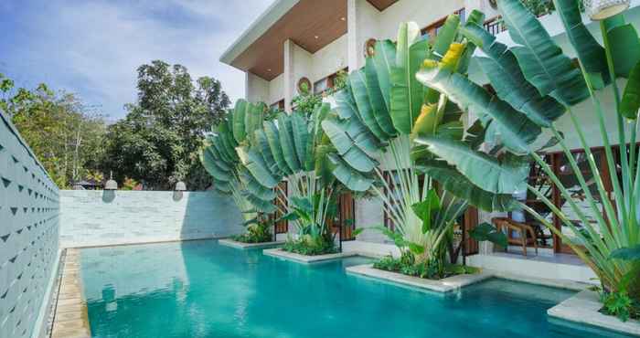 Swimming Pool Maha Lokha Balangan