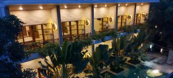 ภายนอกอาคาร 4 Maha Lokha Balangan