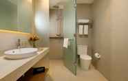 In-room Bathroom 6 Citadines Berawa Beach Bali