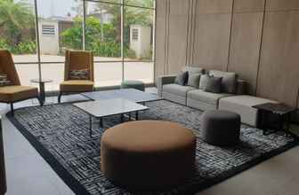 Lobby 4 Studio5 Jatibening Street View next to Ibis Styles (Min Stay 3 nights)