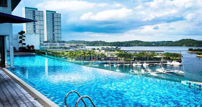 Kolam Renang Trinidad Suites Johor, Trademark Collection by Wyndham